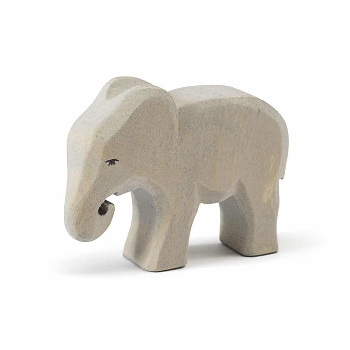 Ostheimer-Elefant-klein-fressend-01