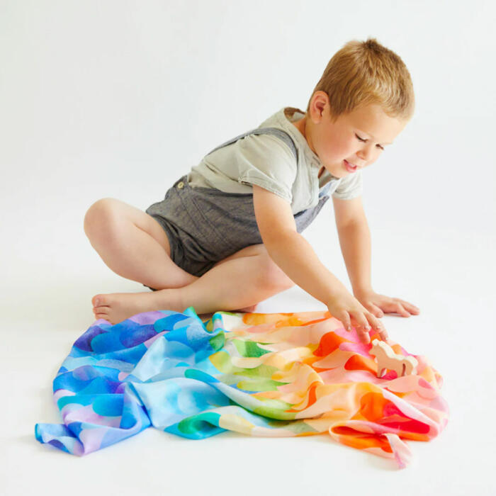 Sarah´s-Silks-Spielseide-Rainbow-Unicorn-03.jpg
