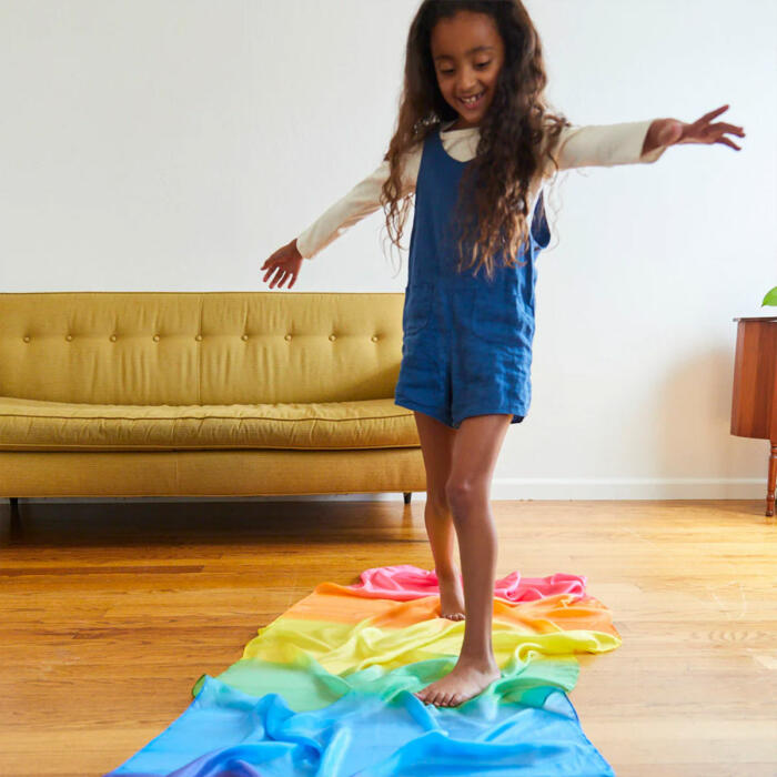 Sarah´s-Silks-Spielseide-rainbow-groß-04.jpg