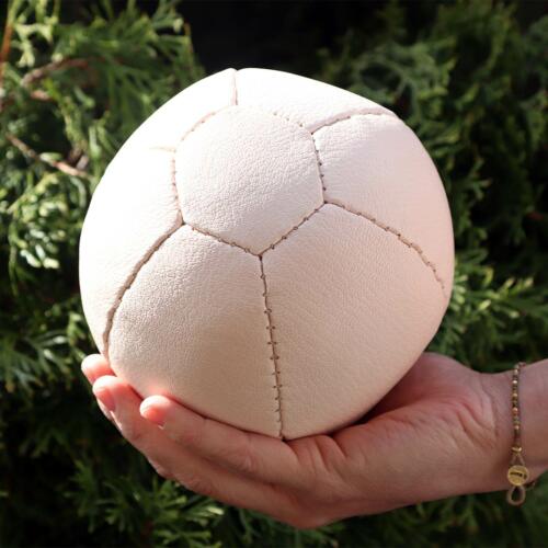 Lautenbach-Kinderball-aus-Ziegenleder-groß.jpg