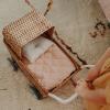 OlliElla-Puppenwagen-rattan-strolly-04