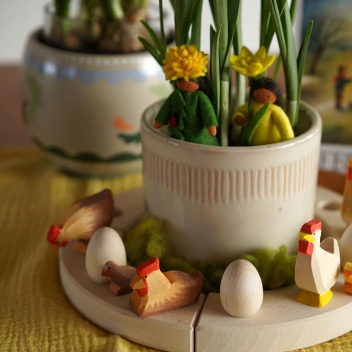 Ostheimer-Huhn-braun-liegend-13122-01