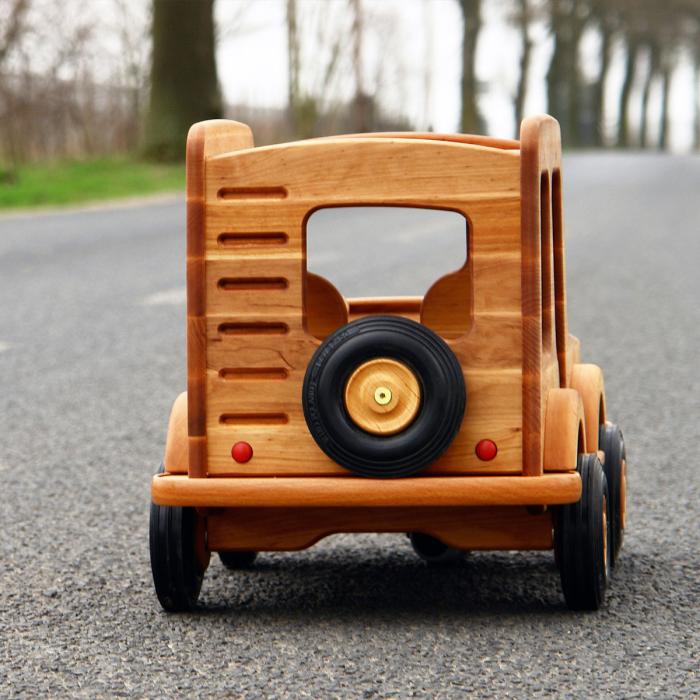 Drewart-Geländewagen-natur-05.jpg