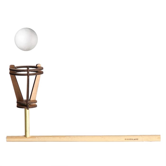 Kikkerland-DIY-Schwebe-Ball-03.jpg