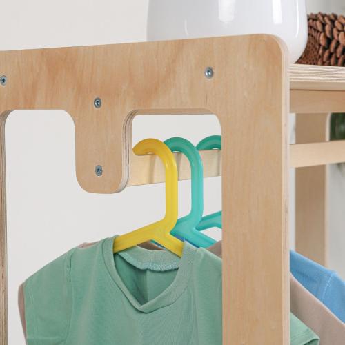 Naturkind-Montessori-Garderobe-Kinder-02.jpg