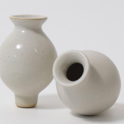 Grimms-weiße-Vase-02