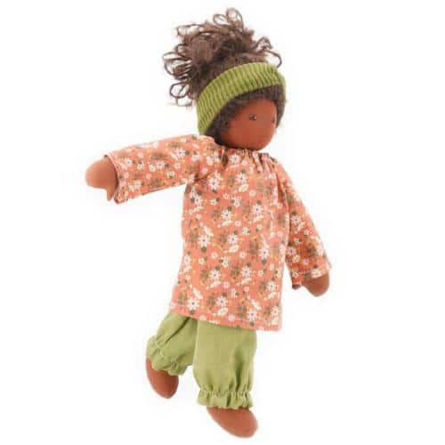 Nanchen-Natur-Anziehpuppe-Winterkind-Mona-332512-01.jpg