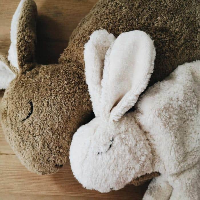 Senger-Naturwelt-Kuscheltier-Hase-klein-weiß-02.jpg
